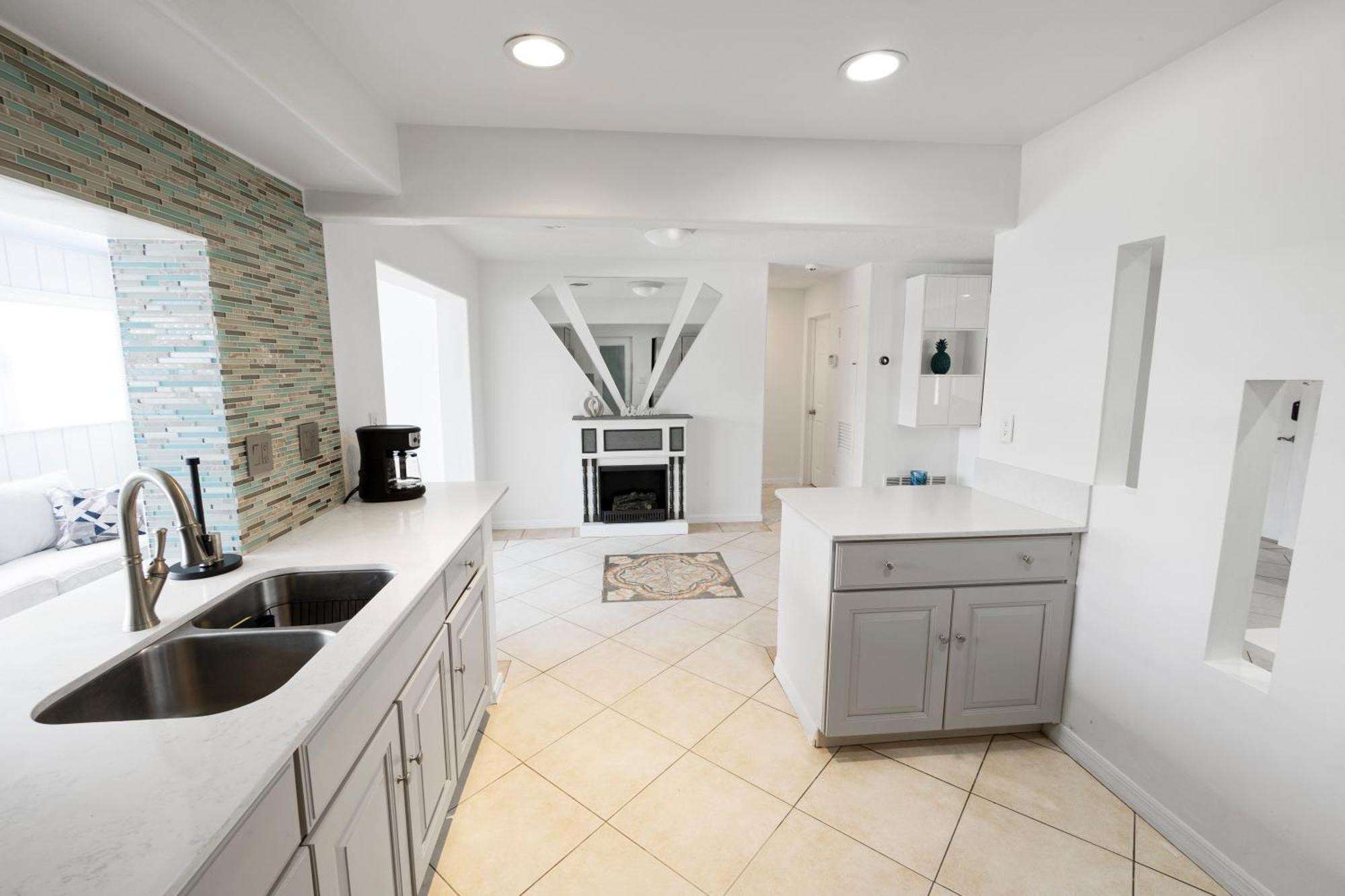 Paradise With Private Pool Sleeps 10 Near The Beach Sunrise Exterior foto